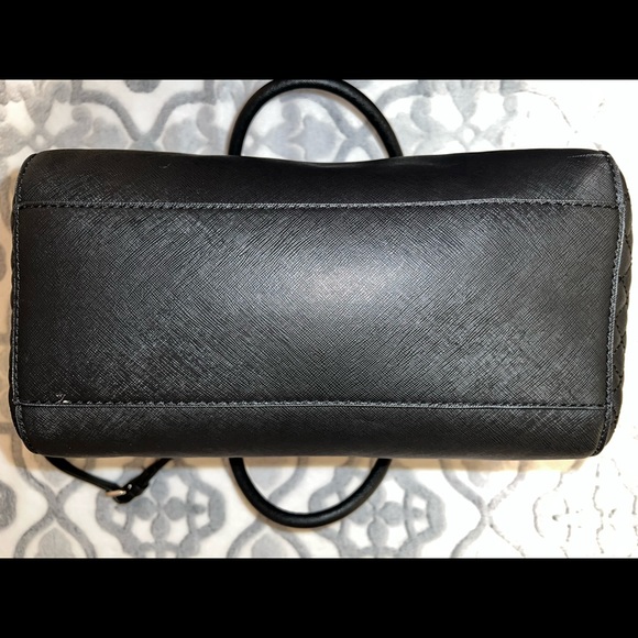 Guess barrel bag - Picture 6 of 14